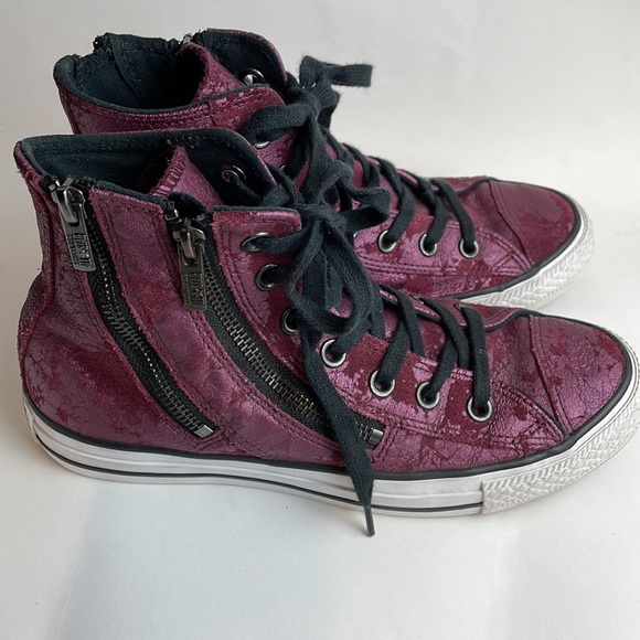 CONVERSE•ALL STAR•LEATHER•BURGUNDY HI TOPS - Picture 5 of 10